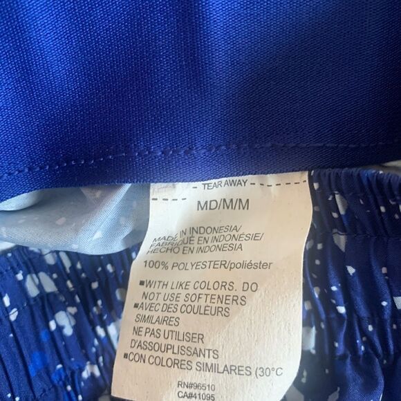 Under Armour mens woven adapt shorts loose fit. - Picture 3 of 3